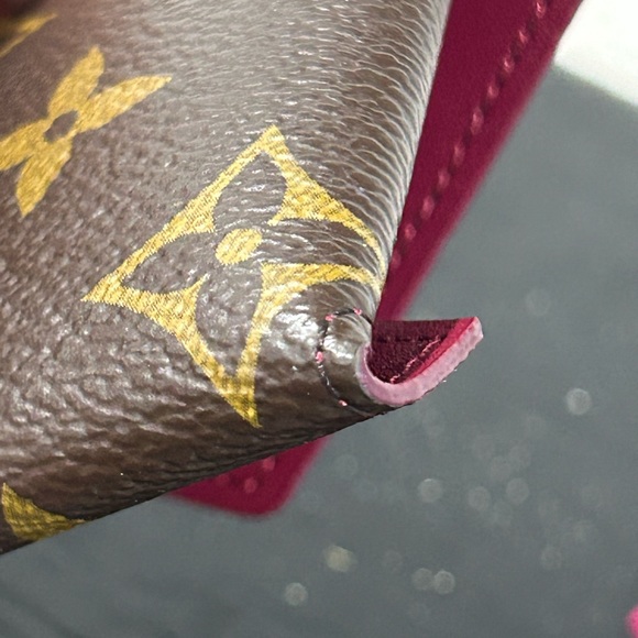 Louis Vuitton Small Kirigami - Picture 11 of 16